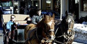 Eine Kutschenfahrt durch und rund um Ischgl bietet echte Erholung und Entschleunigung...