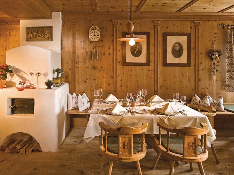 Die traditionelle Stube im Wirlerhof: Hier schmeckt das Essen gleich noch einmal so gut.