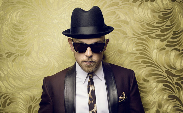 Verdammt cooler Hund und absolute Party-Granate: Jan Delay.